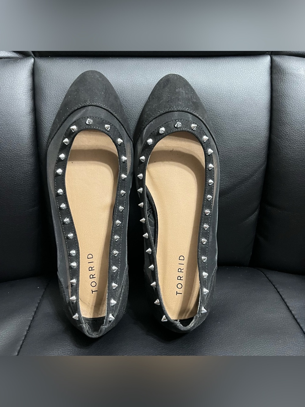 Torrid Women's Black faux suede Studded mesh Pointed-Toe Flats size 7WW